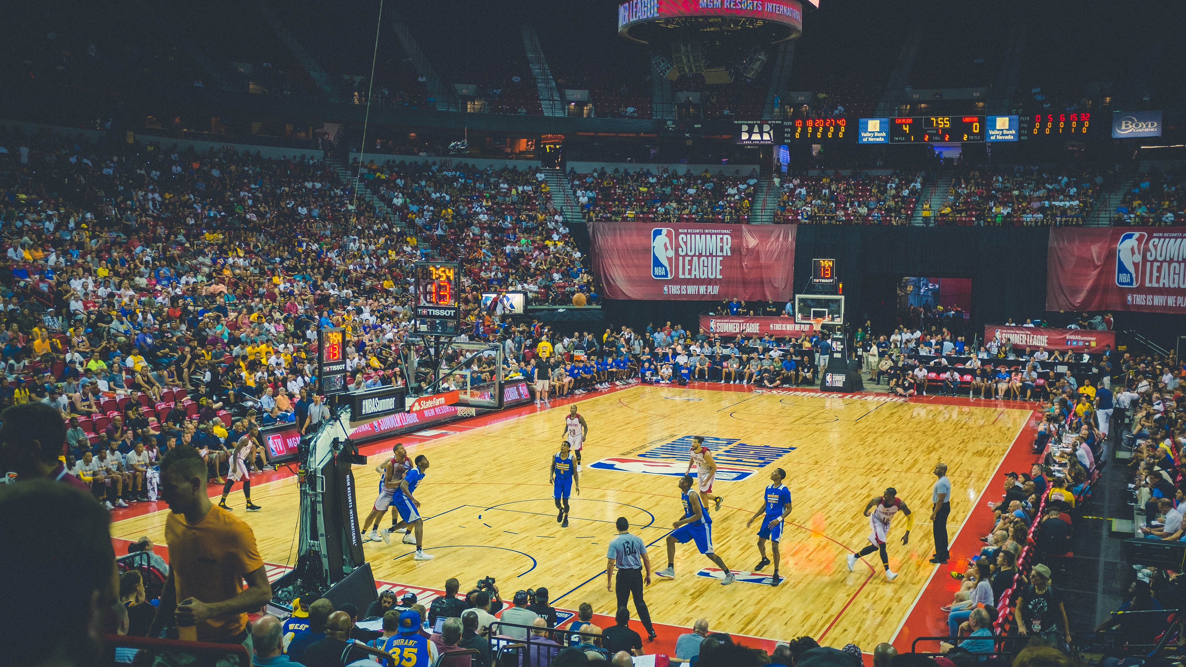 塞尔维亚队不断突破！，Rookie连续十二场比赛得分超过晋级下一阶段观众掌声雷动