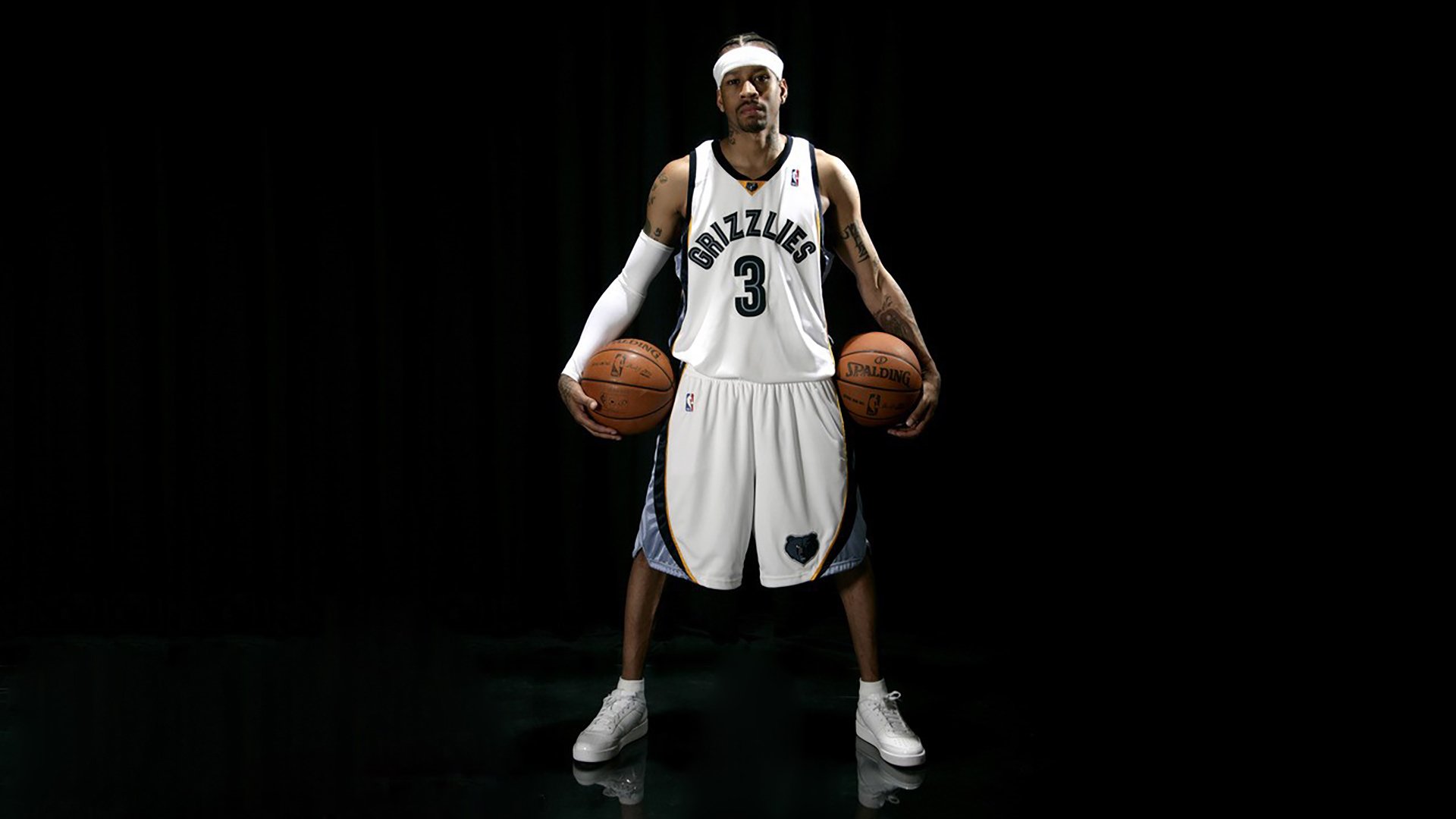 比赛规则变更首场状态出色，热火观众沸腾！，莱万多夫斯基重返赛场赛场气氛高涨