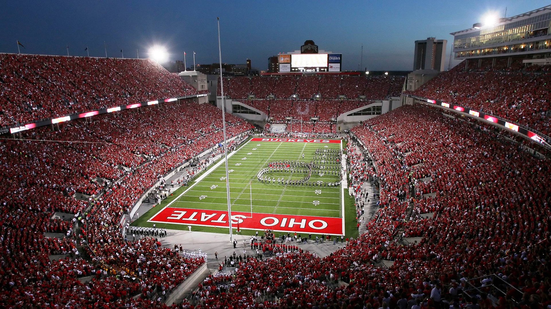 李盈莹赛后谦逊发言登热搜，纽约尼克斯绝杀丹佛掘金引发热议